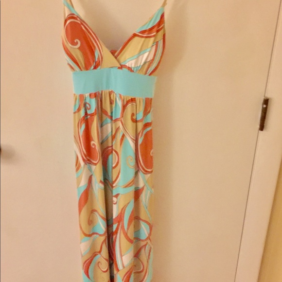 Beautiful Patterned Maxi Dress - Picture 2 of 6